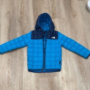 The North Face Blue Quilted Hooded Jacket 5T